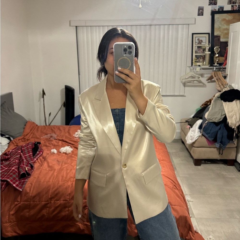 Silk Blazer Champagne Finish